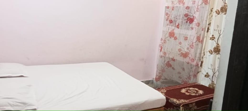 Vaibhav Sadan Dharmsala Hotel Ayodhya Cameră foto
